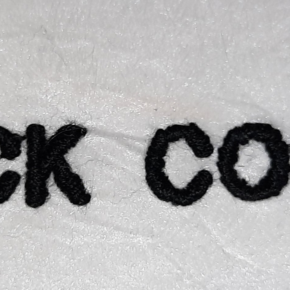 Embroidery - Picture 9 of 16